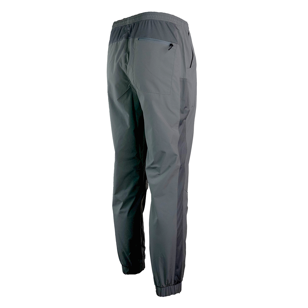 rear view of men's Skyline Joggers & rear pocket
