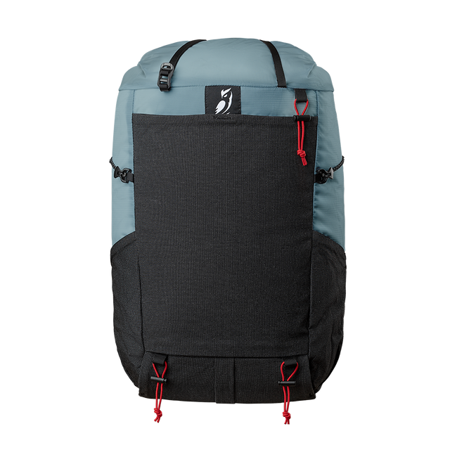Front view of the Outdoor Vitals Skyline 30 Fastpack with stretch-mesh pocket.