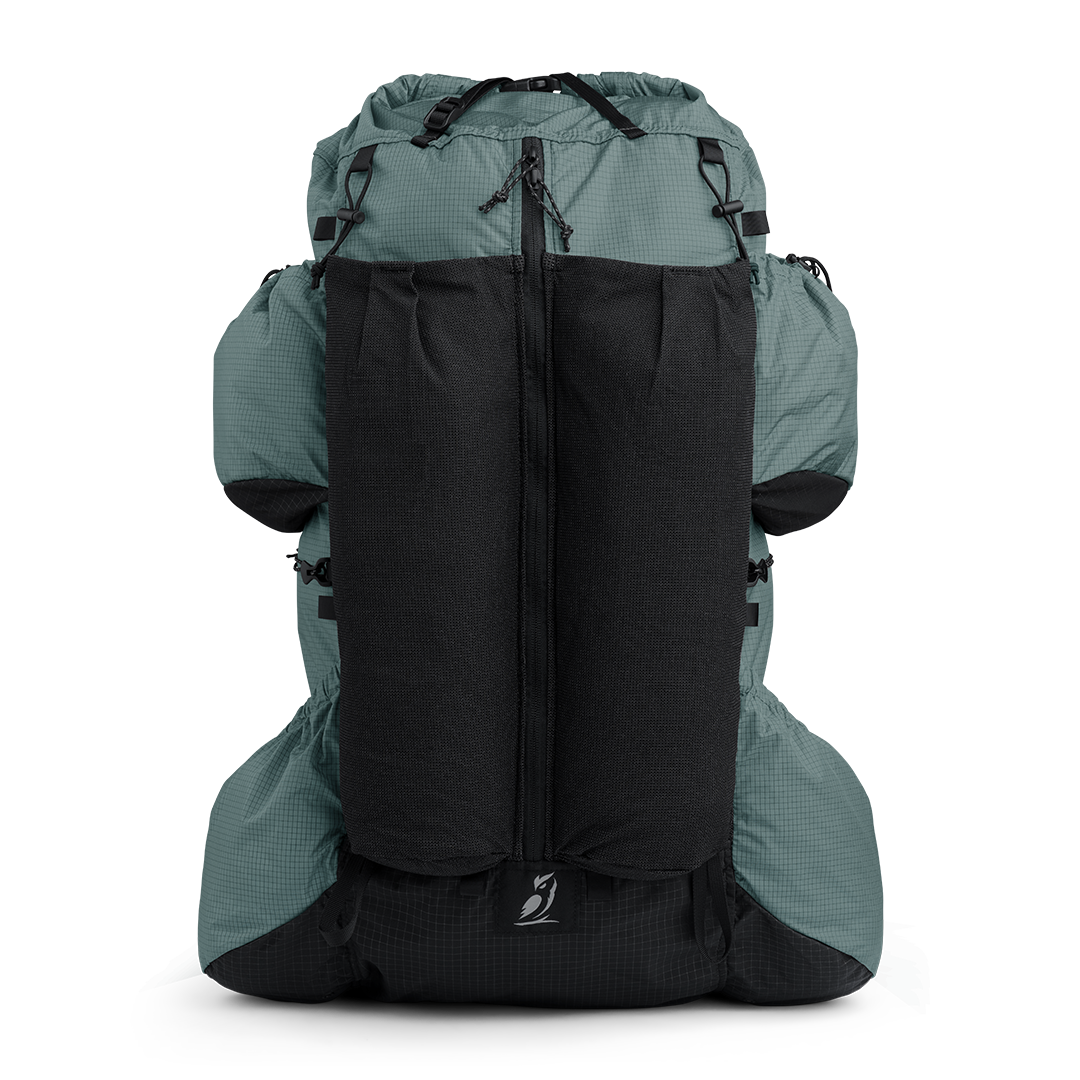 shadowlight backpack front facing arctic blue